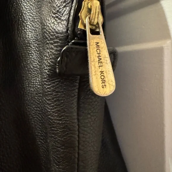 Michael Kors Black Leather Shoulder Bag with Gold Accents - Picture 6 of 13